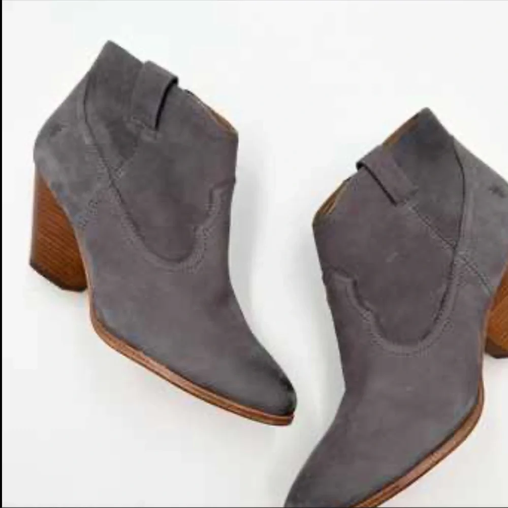 FRYE Rory Bootie Shootie Ankle Zip Almond Toe Nubuck Leather Gray Western Size 9